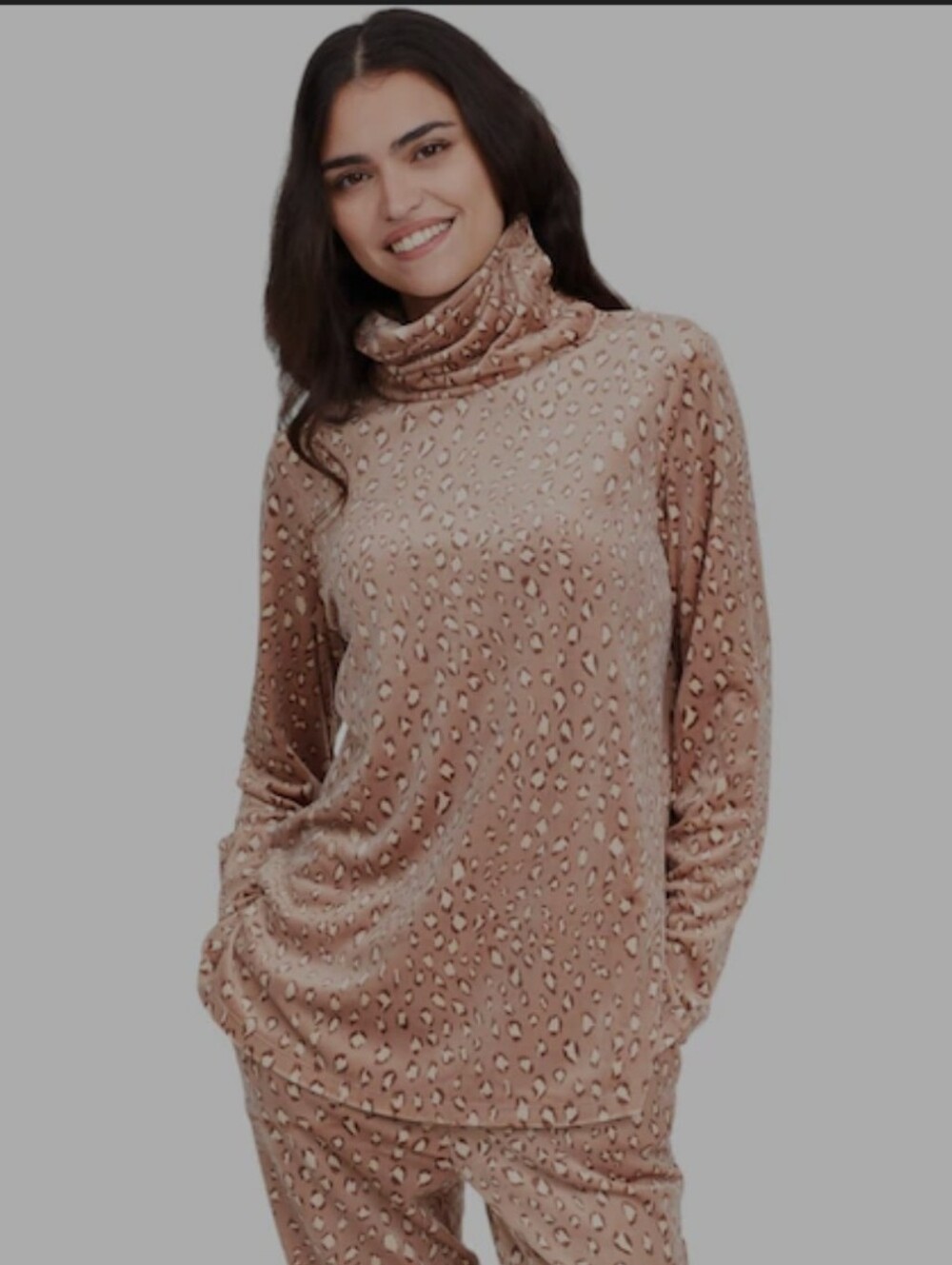 #47 Med Cuddl Duds Leopard Style Plush Velour Pullover P2p19 L26